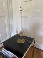 Antike Tischlampe/Nachttischlampe aus Messing 