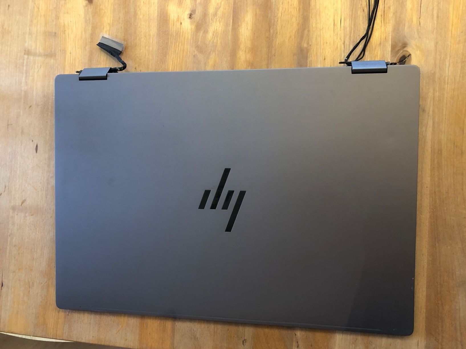 Hewlett Packard Monitor: OLED Touchscreen eines HP OmniBook X Flip 2-in-1 Laptop – Usato da Rapperswil/BE venduto da chraebsli33 1