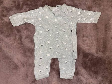 Pyjama et bodies sans manches LOT 3-6 mois