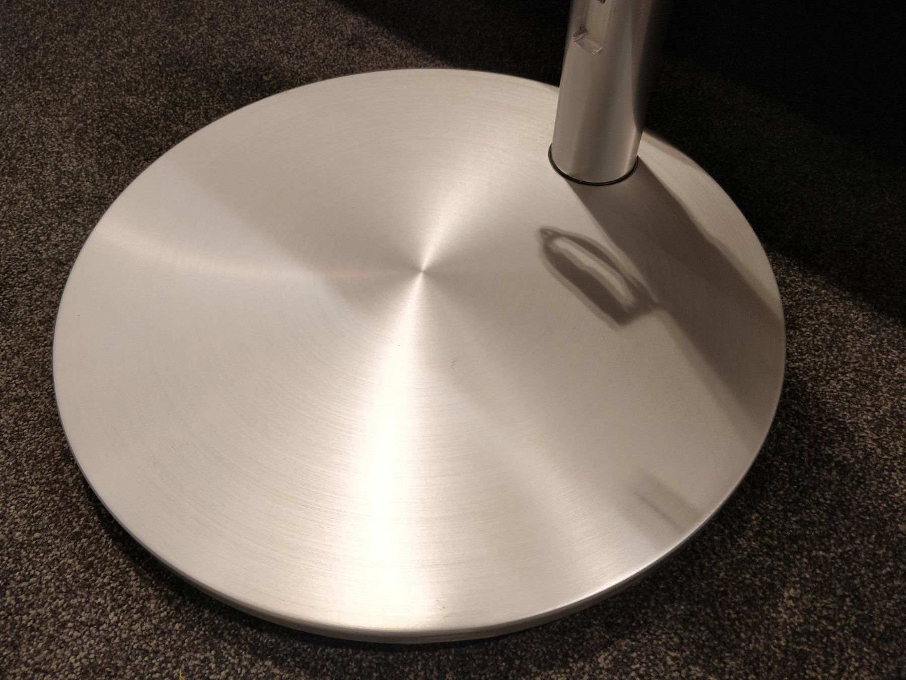 Bang & Olufsen Televisori: BeoVision 7-32 Motortischstandfuss 4092 – Usato da Hochdorf venduto da av-electronics 4