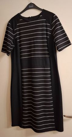 KLEID . GROSSE 42