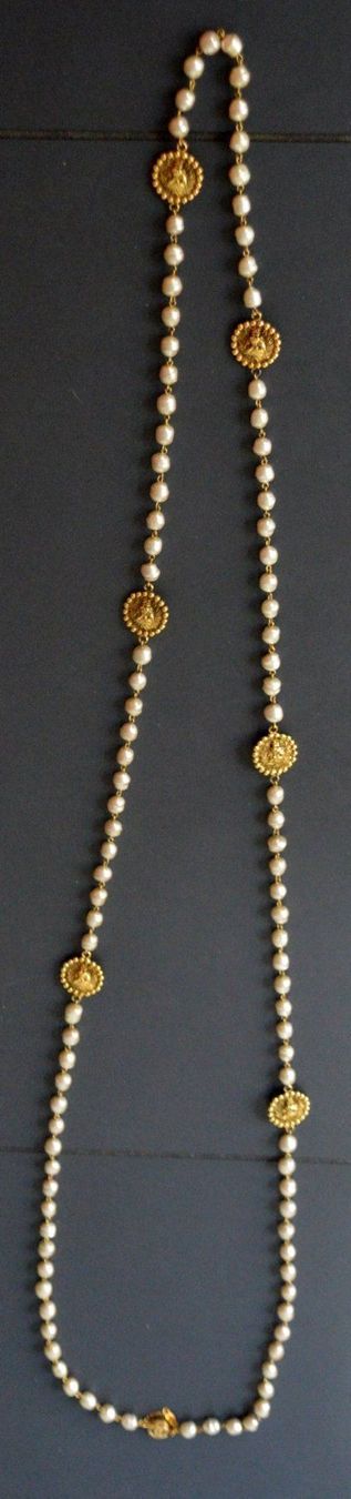 Chanel Catenine: Perlenkette CHANEL collier de perles – Usato da Collonges venduto da Auganien 7