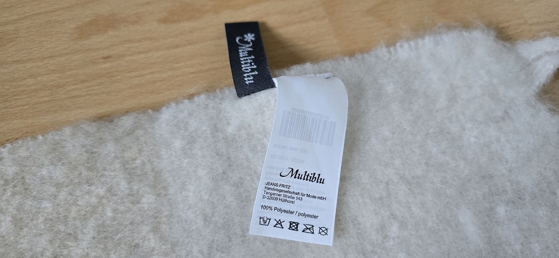 Foulard & Sciarpe: Schal – Nuovo e nell'imballaggio originale da Oberbipp venduto da Meaw13 1
