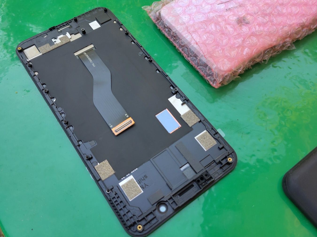 Handys / Smartphones: Shiftphone 6qm ShiftOS-L  + 2 neue Displays – Gebraucht aus Herisau von  5