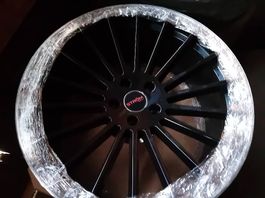 Felgensatz zu BMW X5 F15 Ström 22zoll