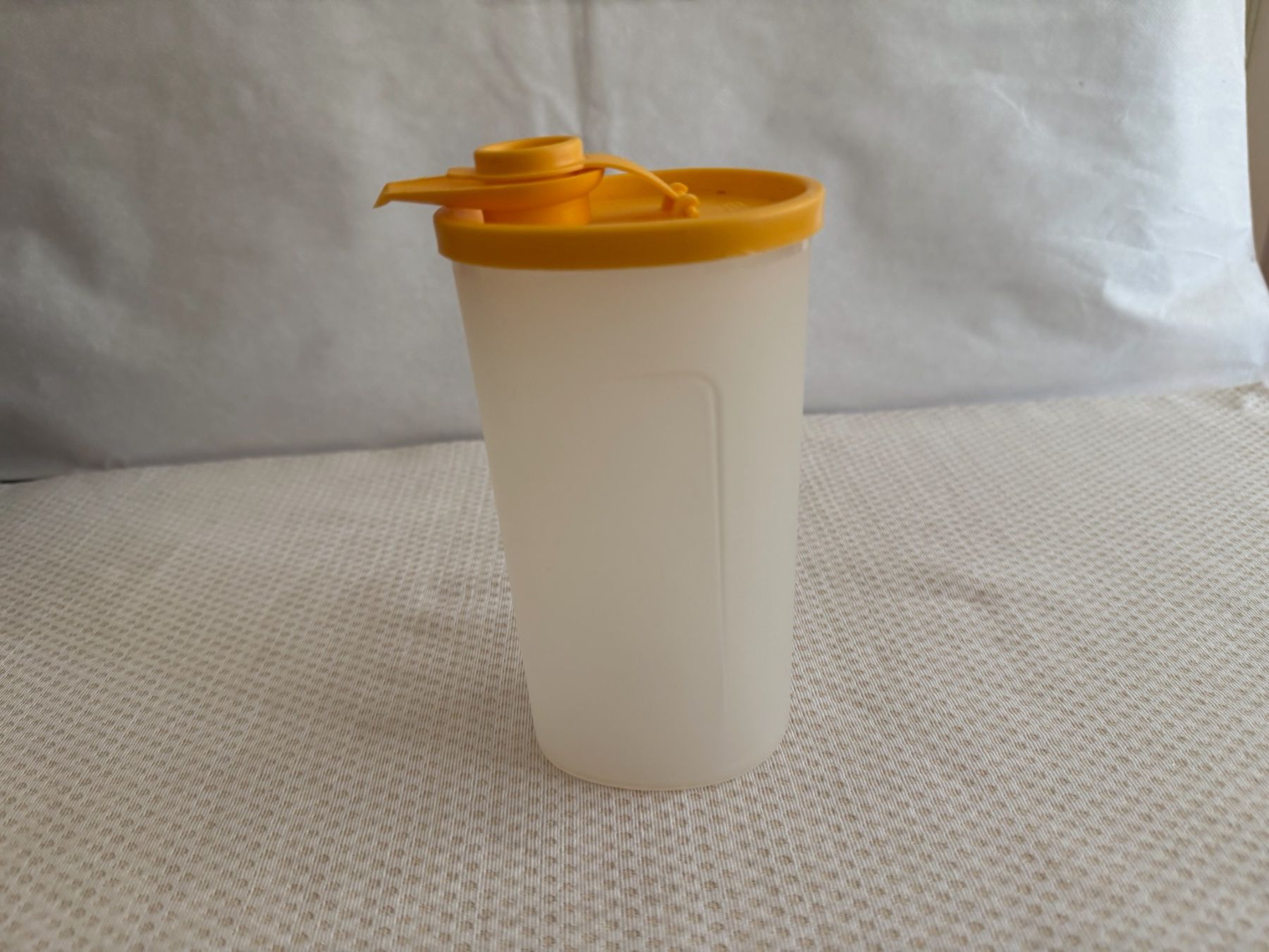 Tupperware Contenitori & Simili: Tupperware - récipient - shaker – Usato da Sion venduto da accroshoes 1