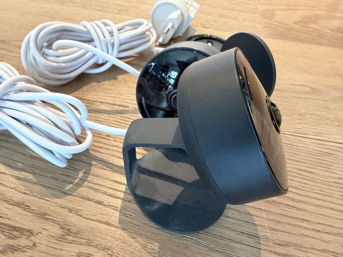 Logitech Webcams: 2 Logitech Logi Circle Kameras – Gebraucht aus Küsnacht ZH von olgig 2