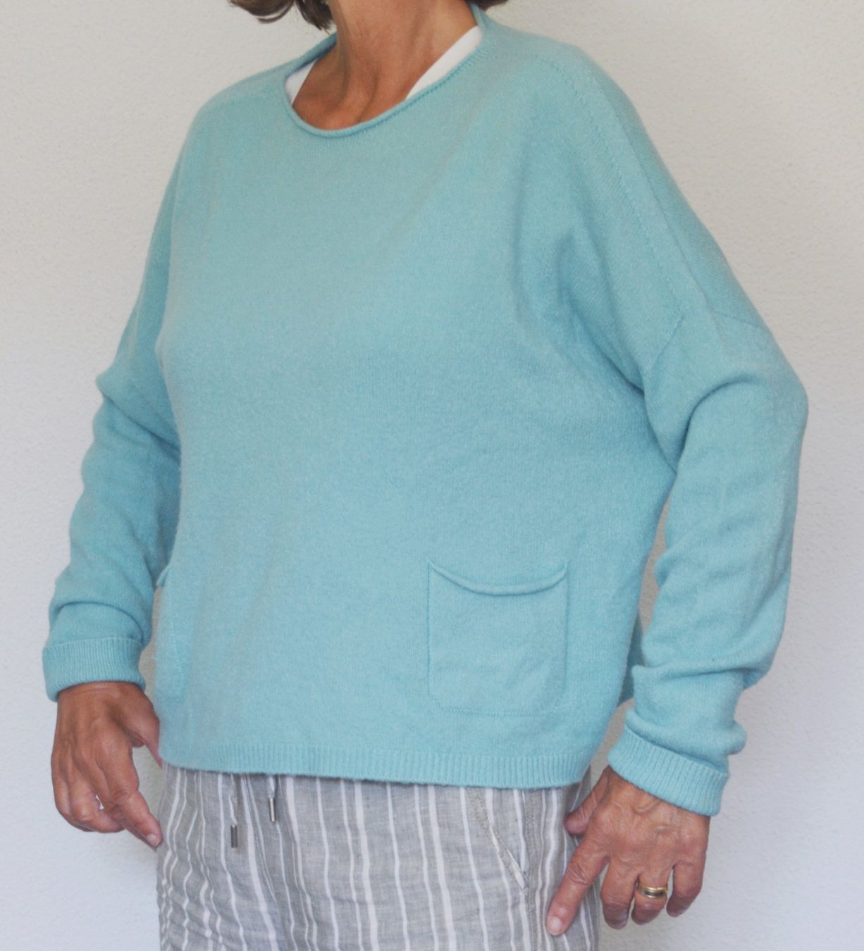 Maglioni & Felpe: Leichter, flauschiger Damen Pullover, oversize, Grösse 1size – Usato da Niederhasli venduto da littledrop 1