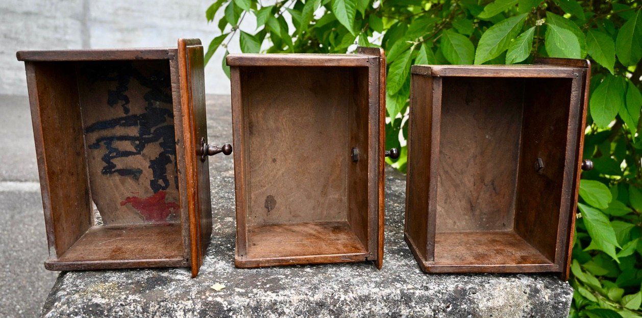 Caisses de transport: 3 handliche antike Apothekerschubladen ? qualitatives Holz – D'occasion à Pfaffhausen par mono_rec 5