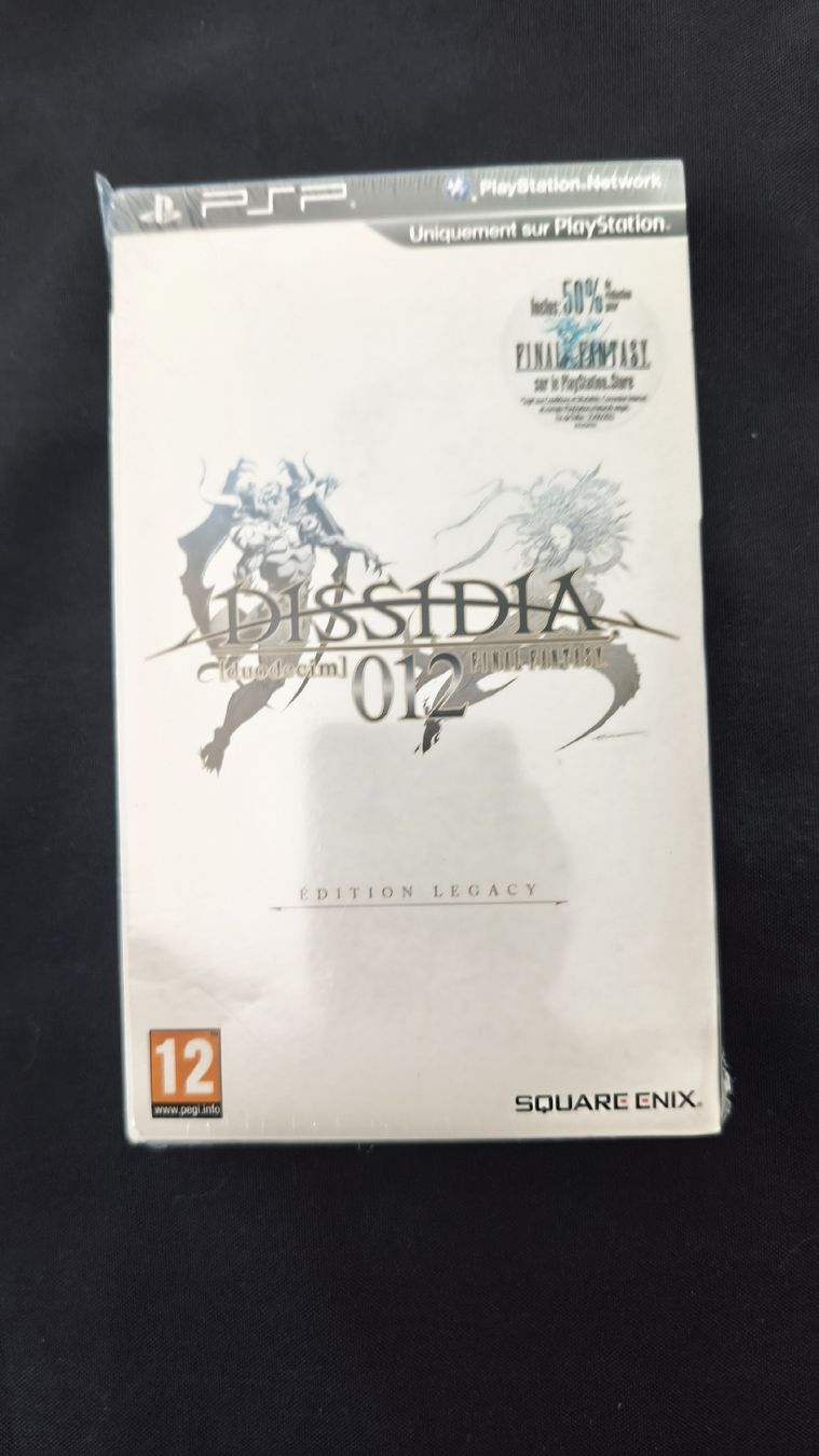 Sony Giochi: Dissidia 012 Final Fantasy - Édition Legacy (PSP) - NEUF – Nuovo e nell'imballaggio originale da Montet (Broye) venduto da Mimsoline
