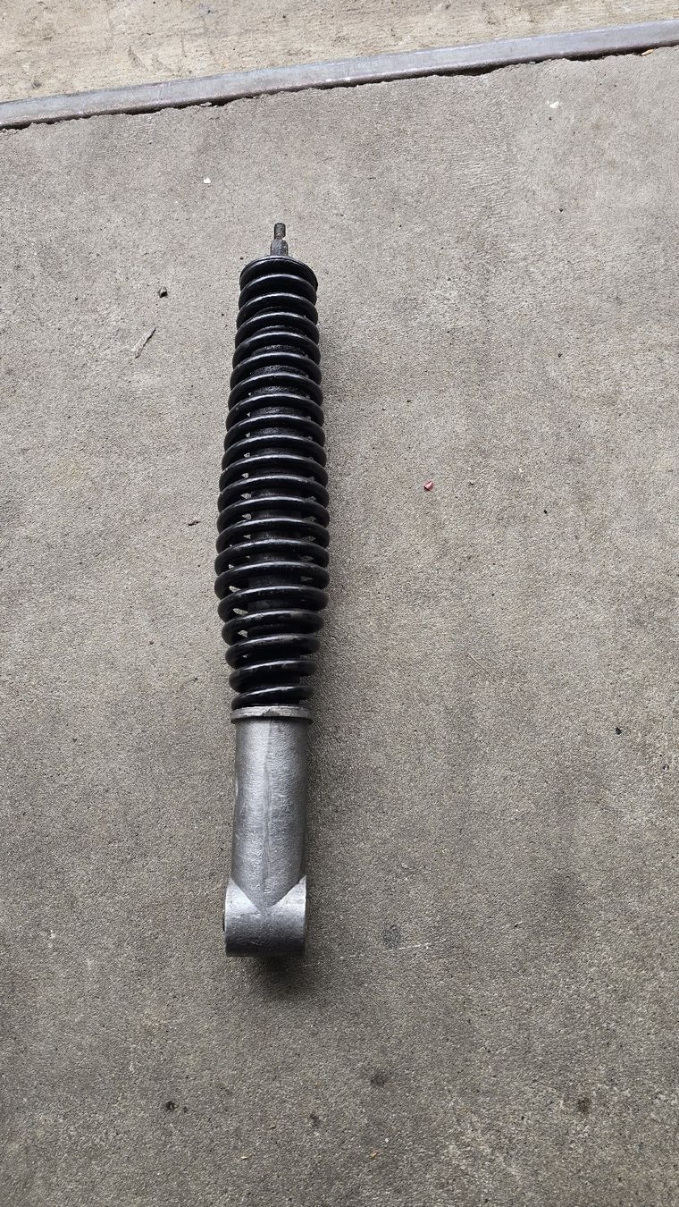 Vespa Tutti pezzi di ricambio per scooter: Vespa Farobasso Stossdämpfer Original – Usato da Niederwangen BE venduto da Zimmo72