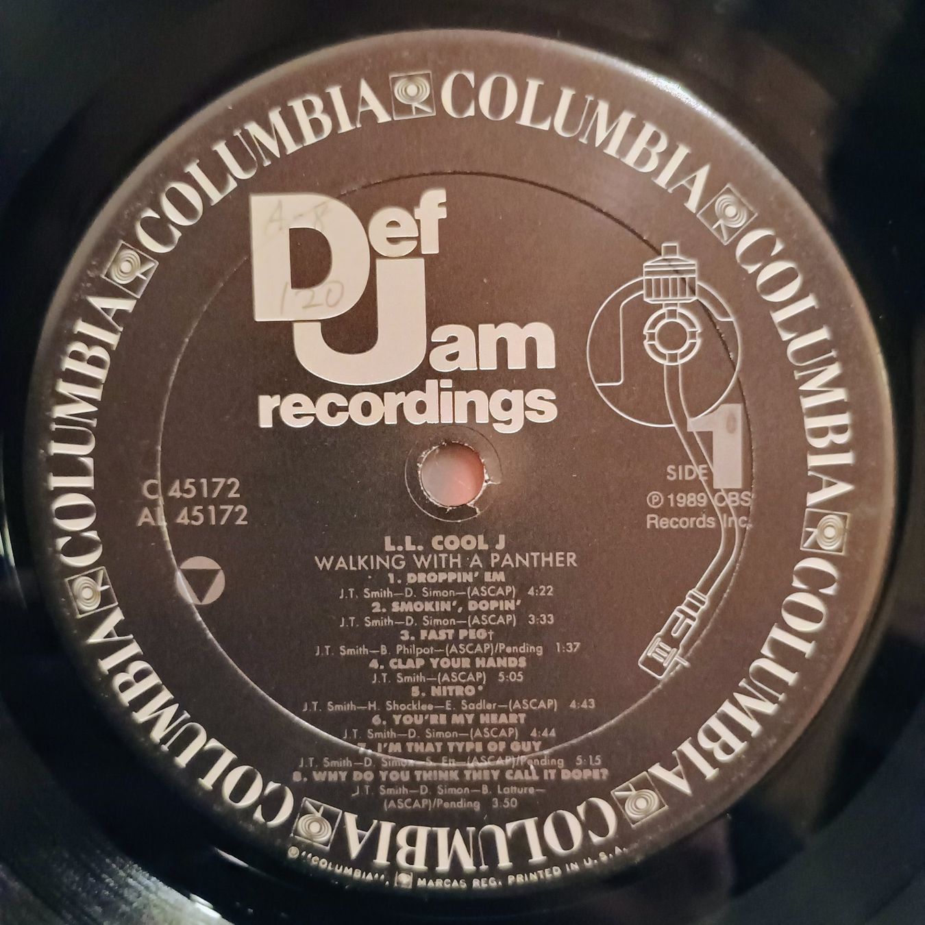 Dischi in vinile: L.L. Cool J-Walking With A Panther LP 1989 US-1st PRESS  VG+ – Usato da münchenstein venduto da karl_heinz_krasser 2