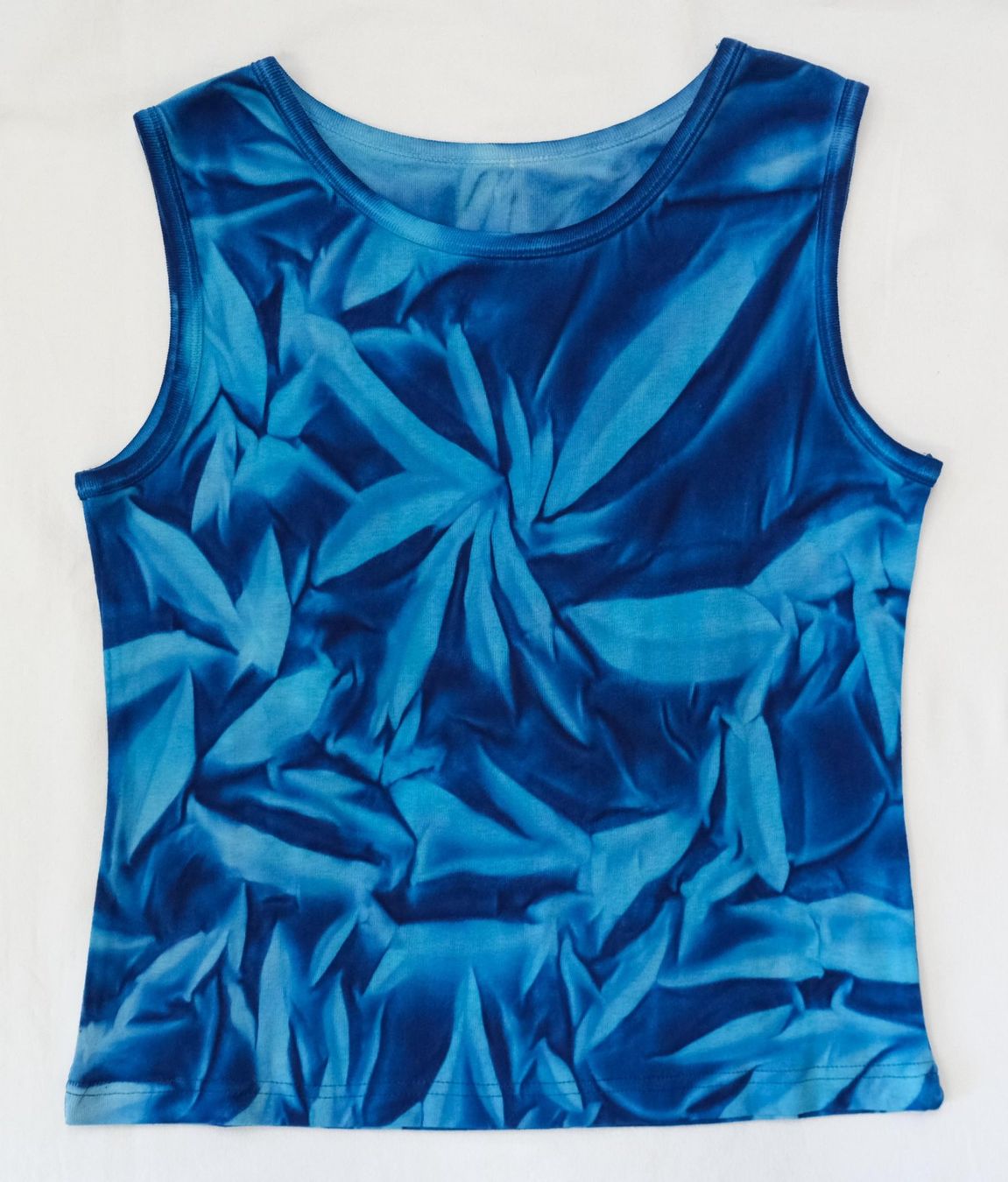 Top: Batik Top Shirt aus 100% Baumwolle – Nuovo (secondo la descrizione) da Zürich venduto da Masala-Oase