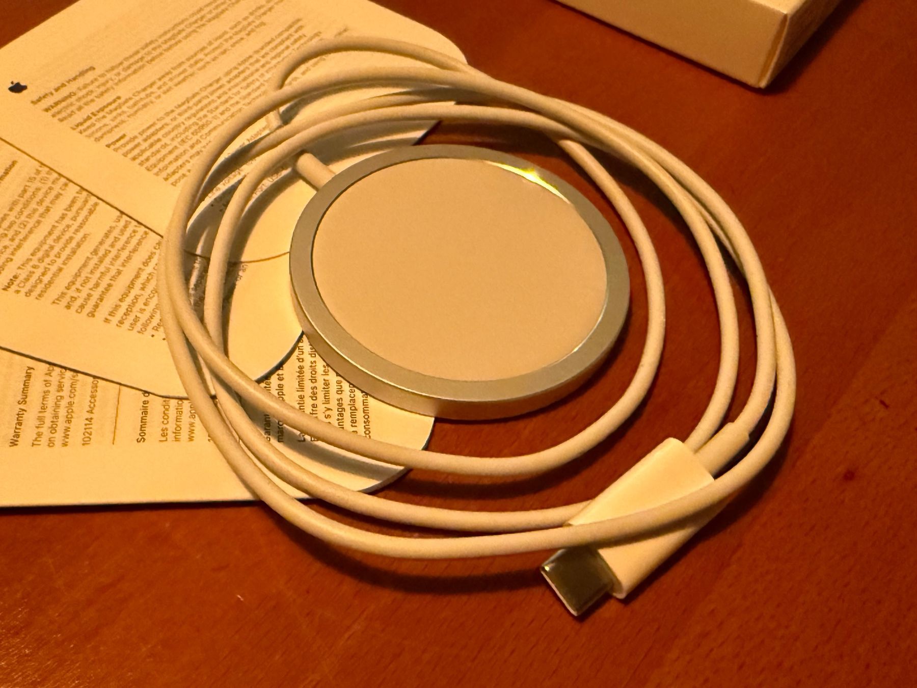 Apple Caricabatterie: Chargeur Apple MagSafe Model A2140 – Nuovo (secondo la descrizione) da Chardonne venduto da amonney 3