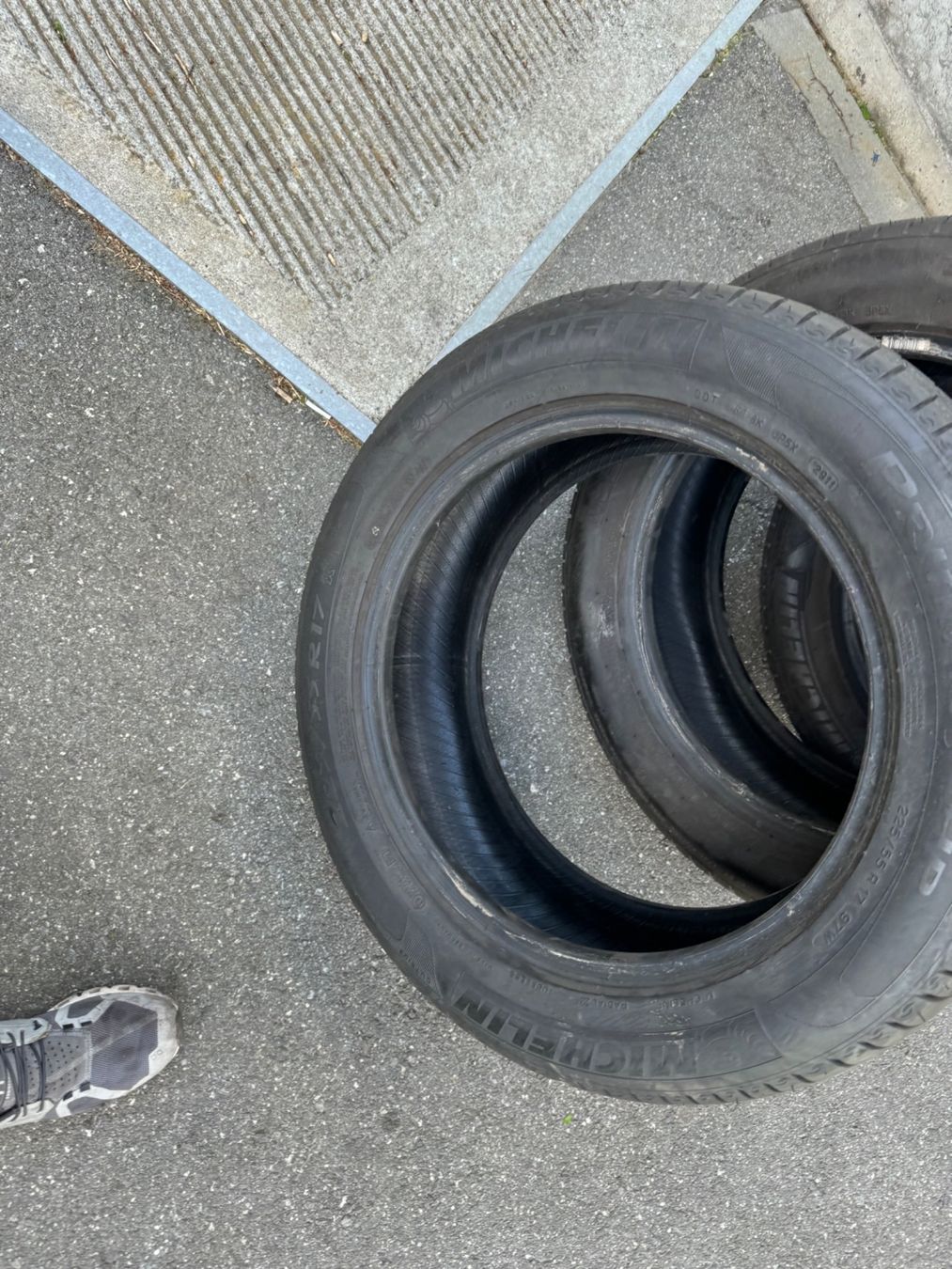 Pneumatici & Ruote complete: Reifen 17 zoll – Usato da Chur venduto da Rossboden-Garage 2