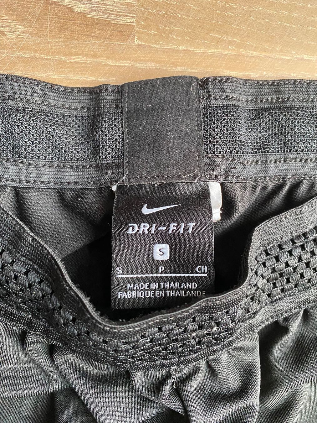 Nike Hosen: Nike DRI-FIT Trainingshose - Grösse S – Gebraucht aus Rossemaison von Carduelis 4