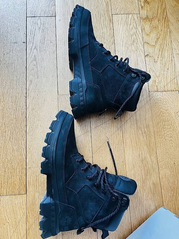 Timberland Herrenschuhe: Timberland Boots – Gebraucht aus Bern von Things4U2buy 4