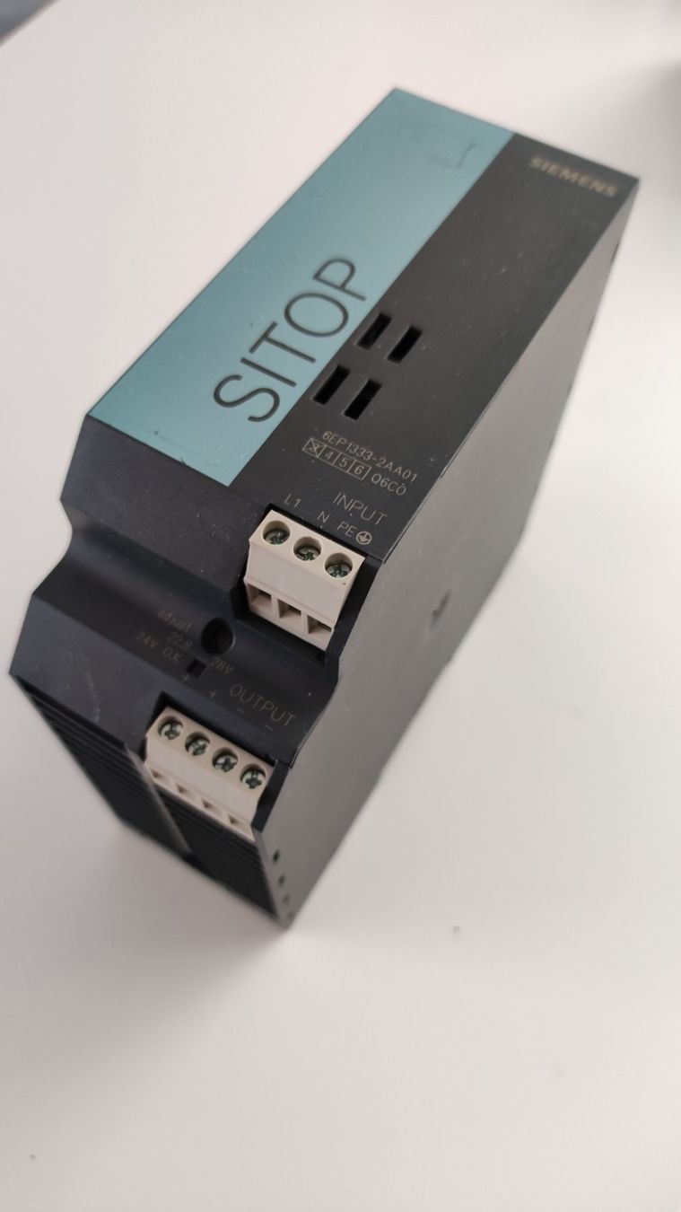 Siemens Componenti elettronici: Siemens SITOP power 5A 24VDC, Basic Line / 6EP1333-1SL11 – Usato da Ufhusen venduto da HKSC