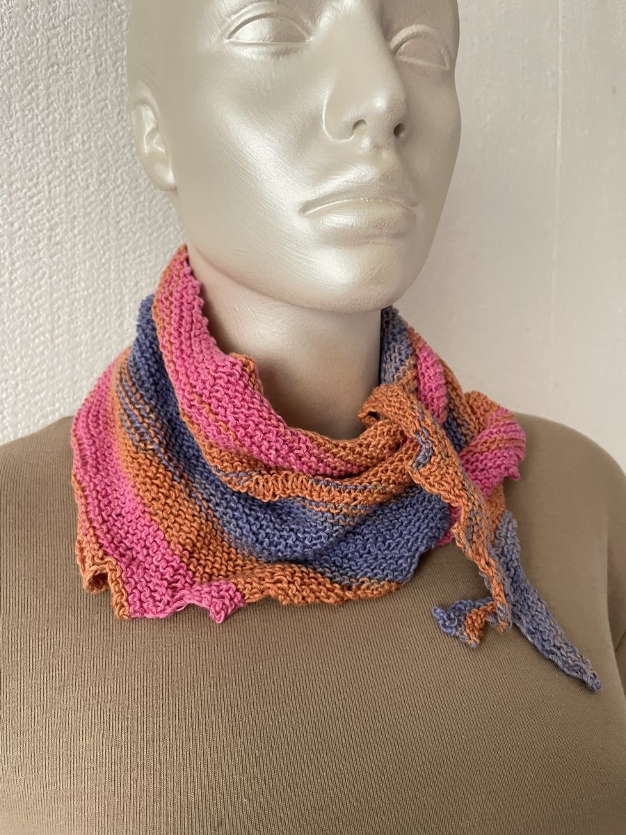 Foulard & Sciarpe: Kleines Dreiecktuch, Schal – Nuovo e nell'imballaggio originale da Fislisbach venduto da handglismet 1