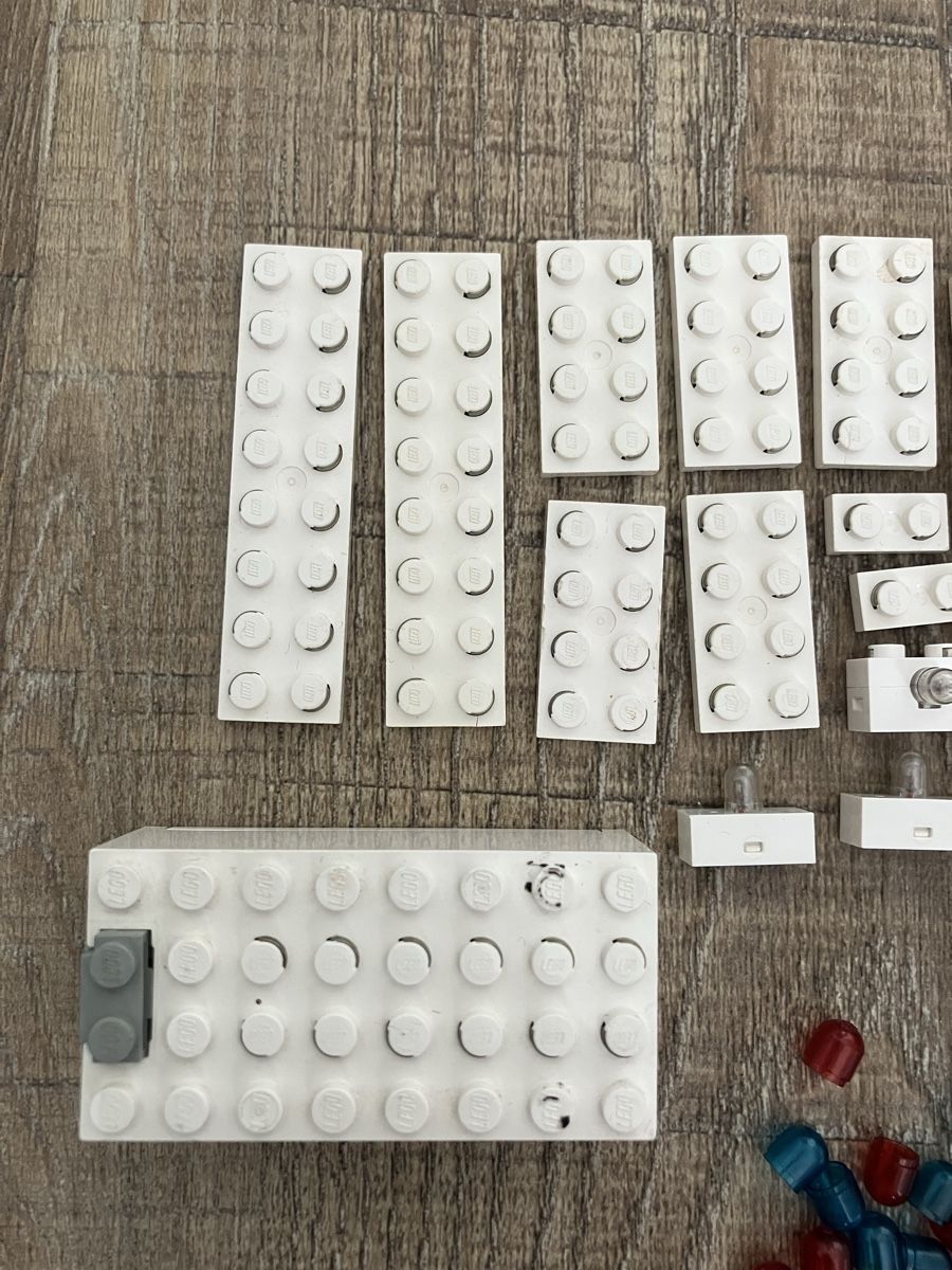 Lego Jeux de construction: Lego Elektro- und Leuchtteile – D'occasion à Balsthal par Diviko 2