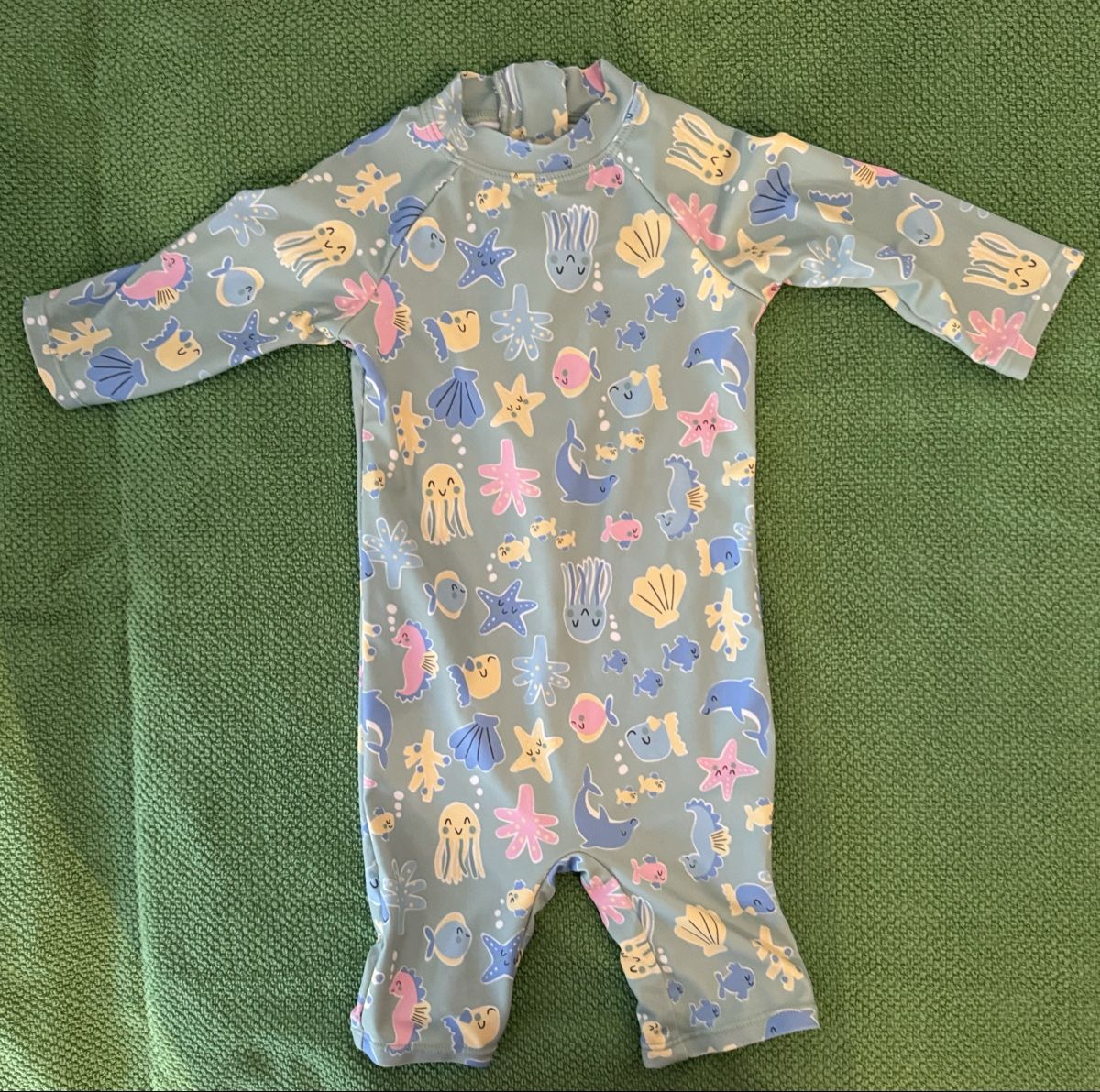 Costumi da bagno & Bikini: Badekleider Set Grösse 80 mit Hut – Usato da Horgen venduto da ButterflyH0102 1