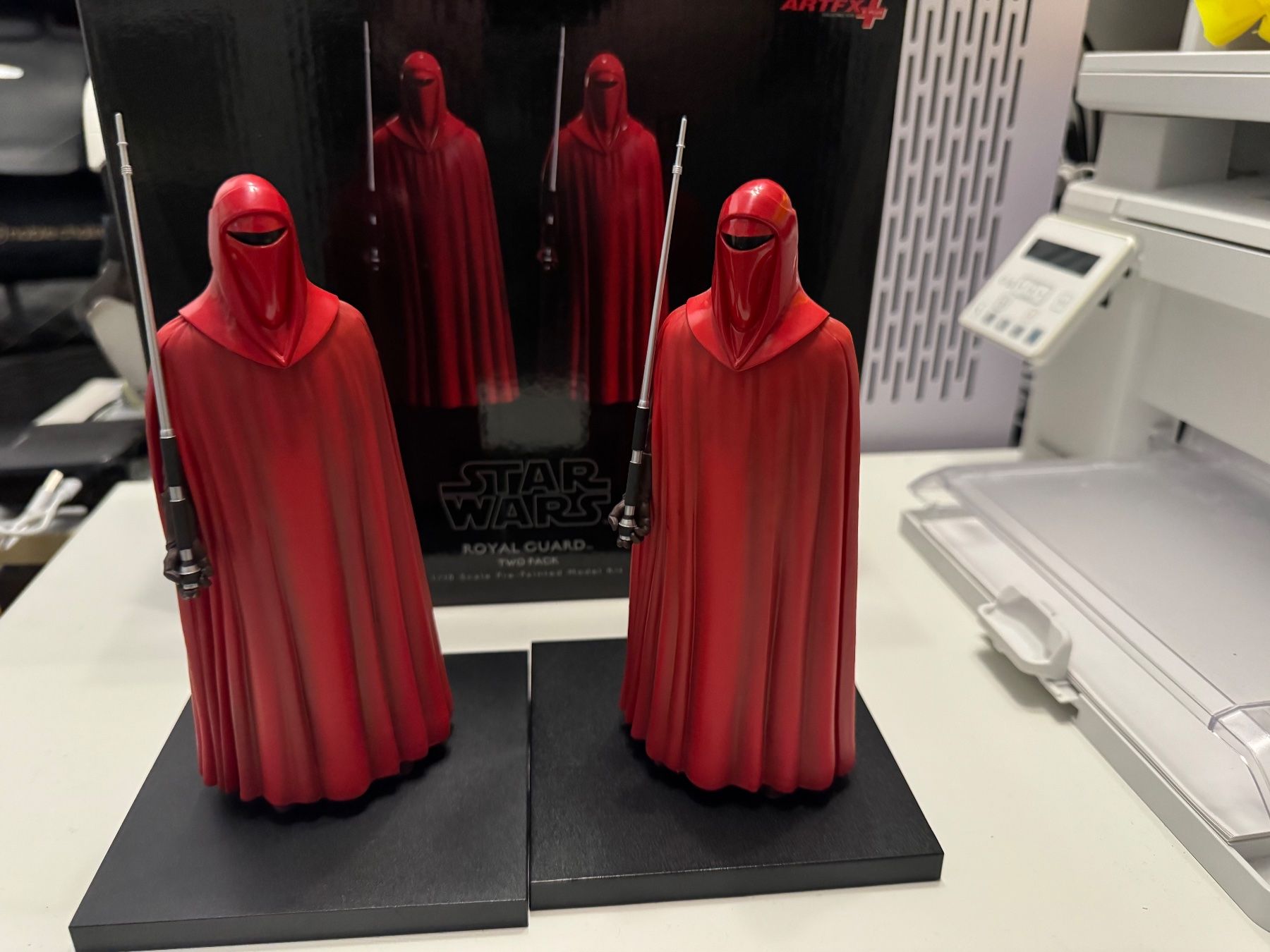 Star Wars Statuette: Star Wars Royal Guard Two Pack Kotobukiya ArtFX+ – Usato da Burgdorf venduto da Caradhras