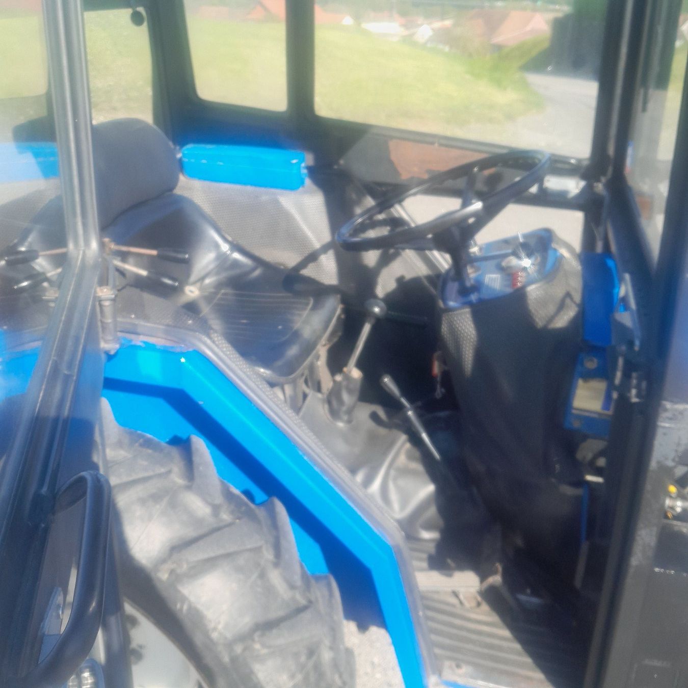 Iseki Trattori: Tracteur Traktor Iseki – Usato da Cuarny venduto da Micro-tracteur 6