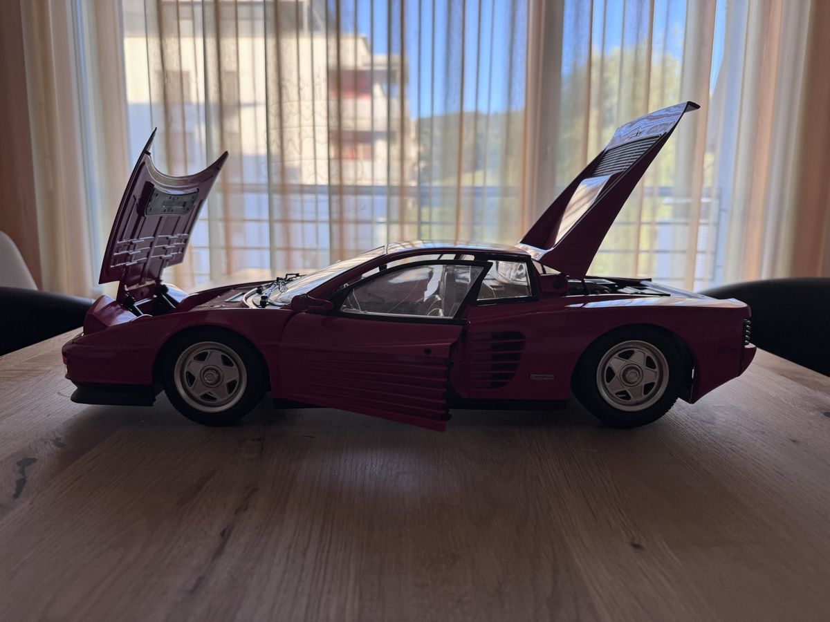 Pocher Modellini d'auto: Ferrari Testarossa 1/8 Modellauto von Pocher – Usato da Rotkreuz venduto da don_filippo 4
