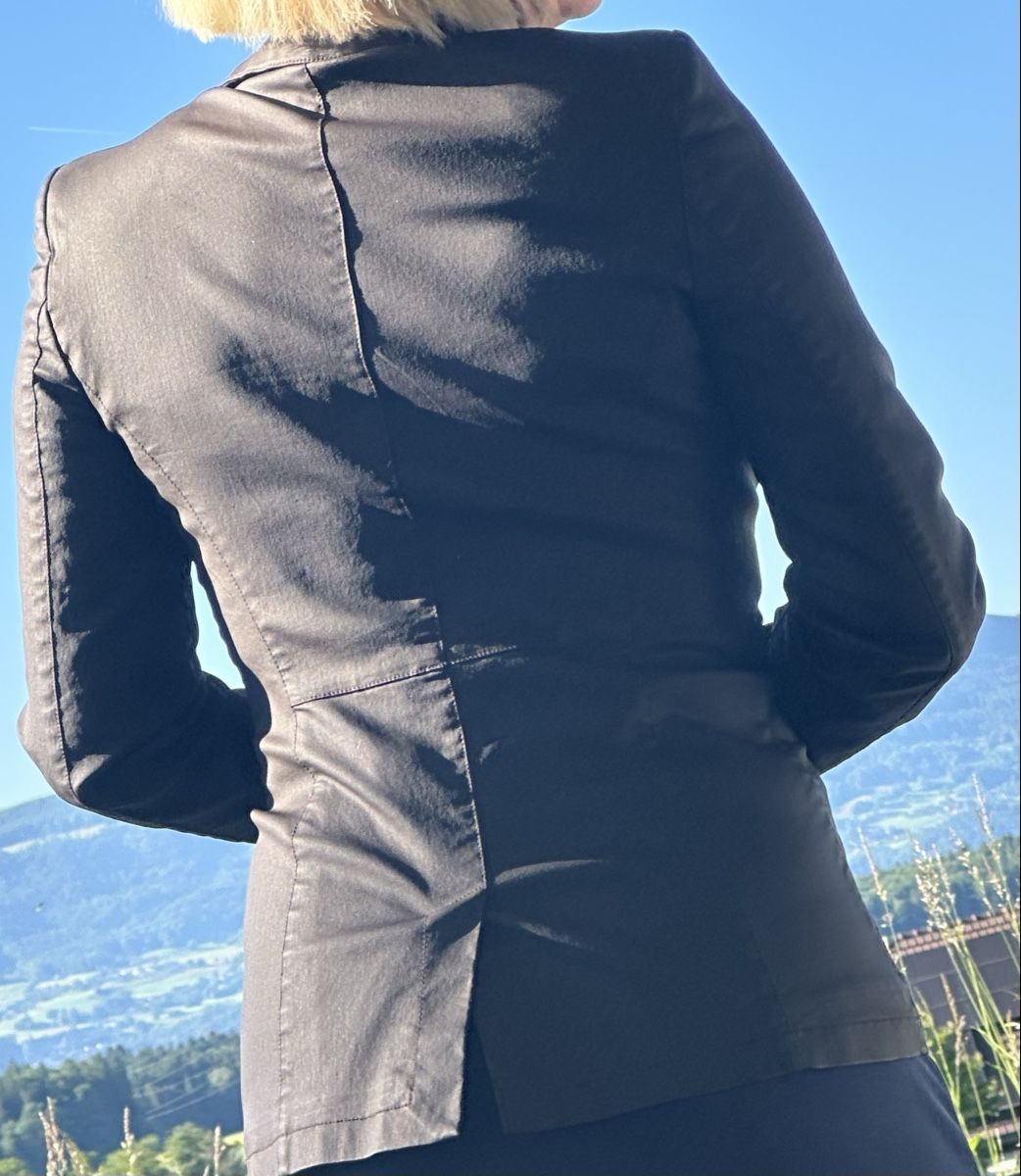 Armani Vestes: Blazer Emporio – D'occasion à Bolken par viv_52qx 5