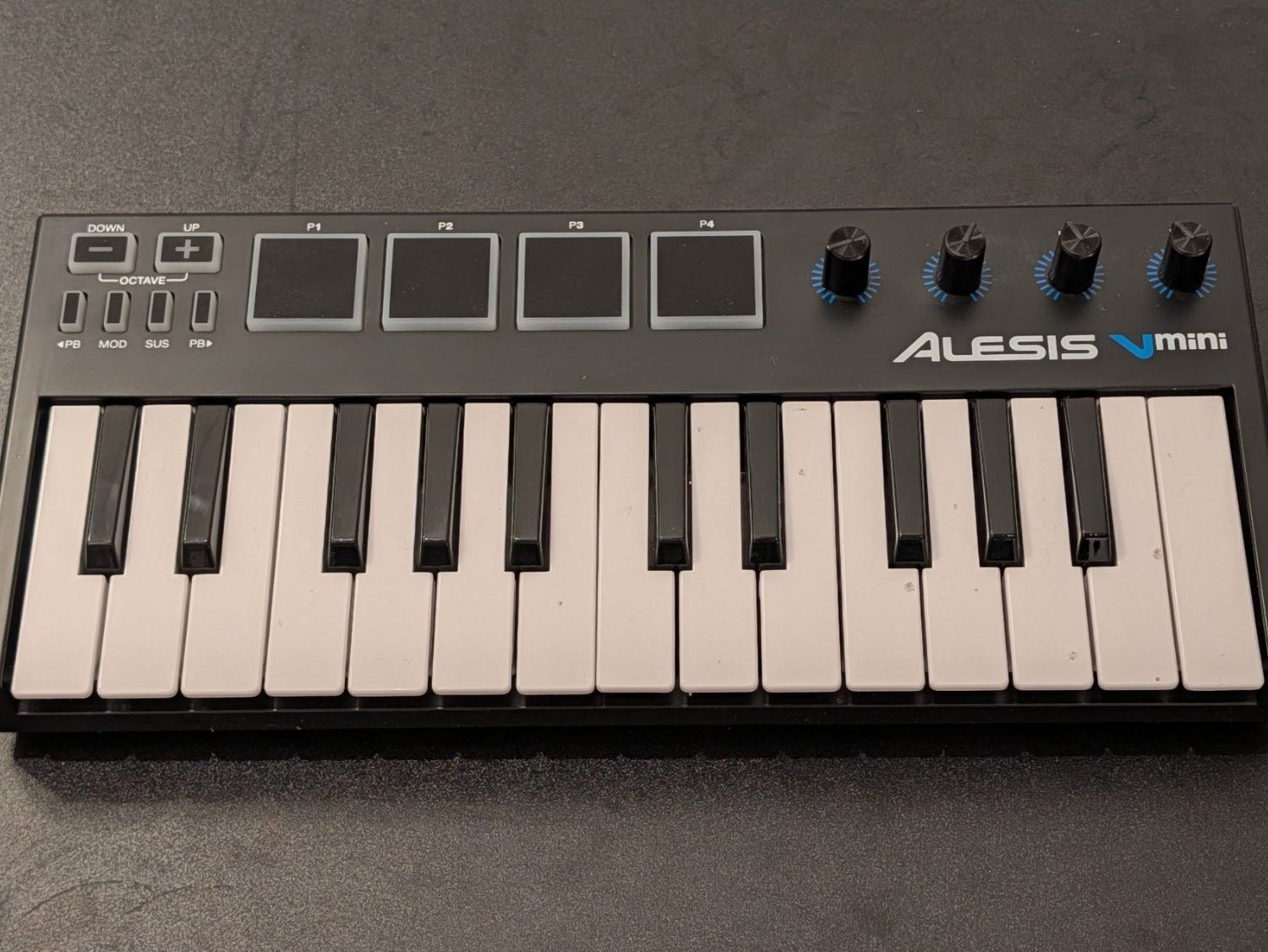 Claviers: Alesis V Mini Keyboard – D'occasion à Cudrefin par kalikura