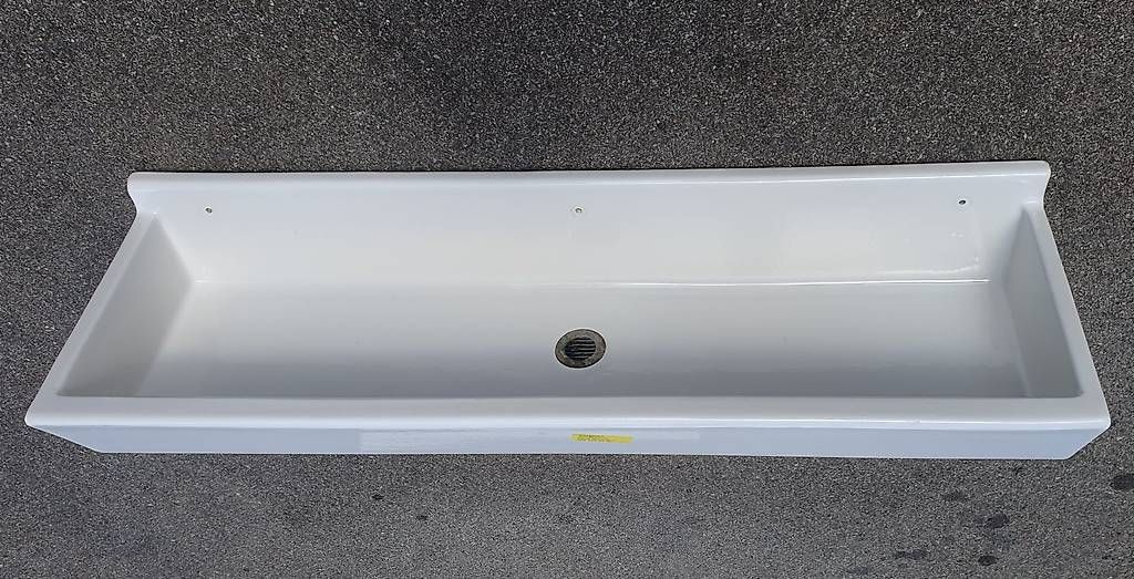 Teiche & Zierbrunnen: Schulwandbrunnen- Lavabo, gross – Gebraucht aus Winterthur von BauTeilLaden2000