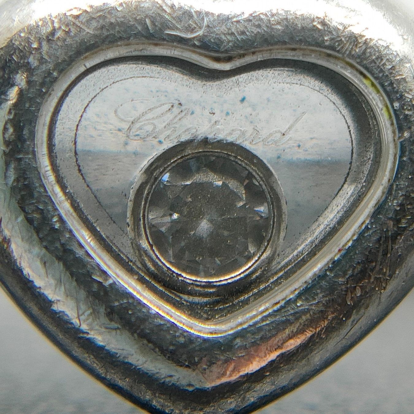 Chopard Ringe: CHOPARD HAPPY DIAMONDS RING HEART 18K WEISSGOLD – Gebraucht aus Bottighofen von menschenfamilie 1