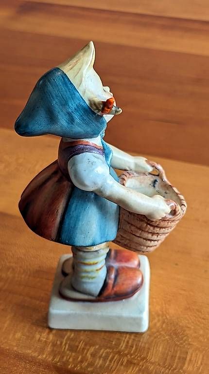 Hummel Figuren: Seltene Original Hummel Figur "Fleissiges Lieschen" – Neu (gemäss Beschreibung) aus Langnau am Albis von theeschners 4