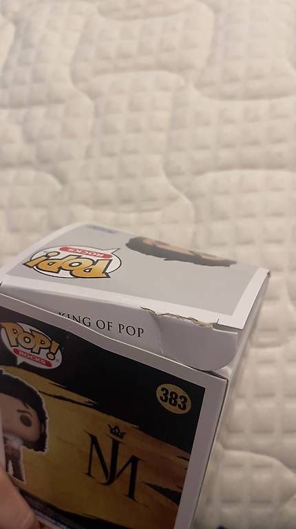 Statuette: Michael Jackson Pop funko  – Usato da Oberwil venduto da anj_gqq6 2