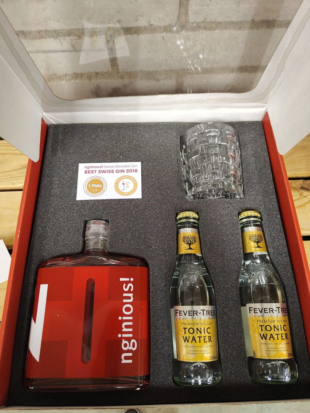 Spirituosen: Geschenkset Gin Nginious 0.5l/40% – Neu und originalverpackt aus Münchenstein von wusmarino 2
