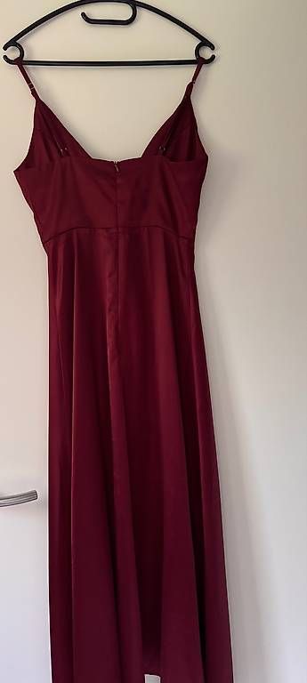 Vestiti: Vestito bordeaux lungo con spacco  – Usato da Muralto venduto da tes_s78j