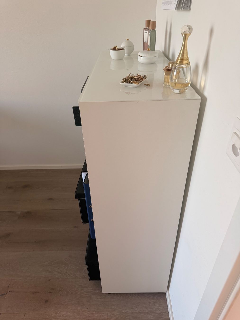 Interio Scaffali: Regal mit Glasplatte weiss – Usato da Port venduto da stefusi 1