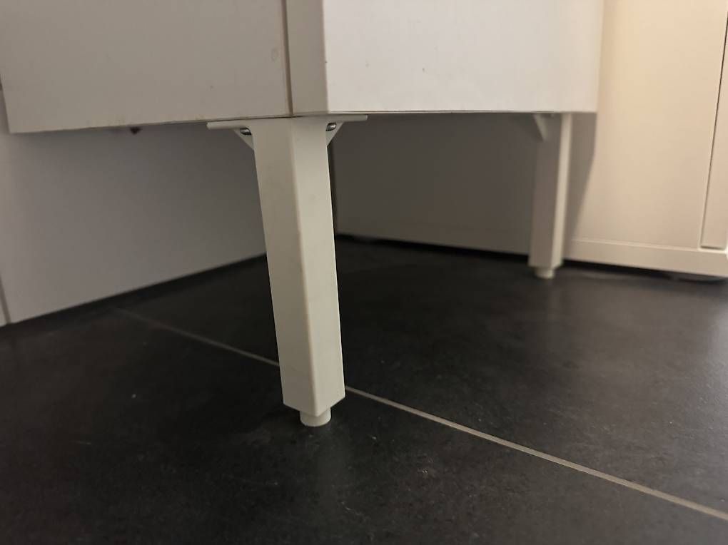 Armadi: Badezimmerschrank – Usato da Ostermundigen venduto da sah_k6vw 3