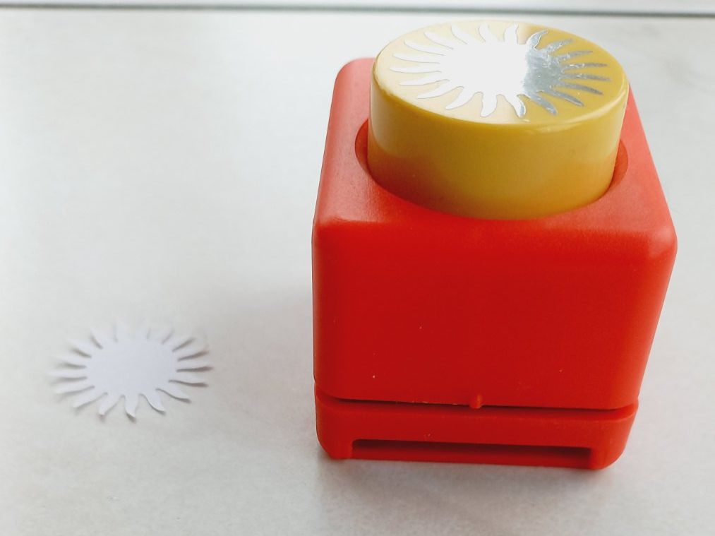 Tutti gli attrezzi: Papier Stanzer Sonne – Usato da Winistorf venduto da acreativ4 1