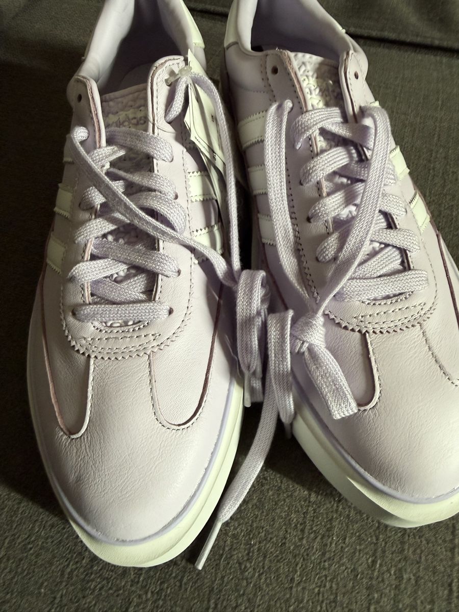 Adidas Herrenschuhe: Adidas Sleek Super Viola – Neu (gemäss Beschreibung) aus Chiasso von pri_yp8y 1