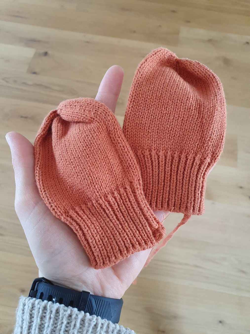 Guanti: Handschuhe Baby – Usato da Pfyn venduto da ka.we