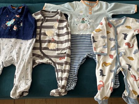 Lot pyjamas 12 mois 