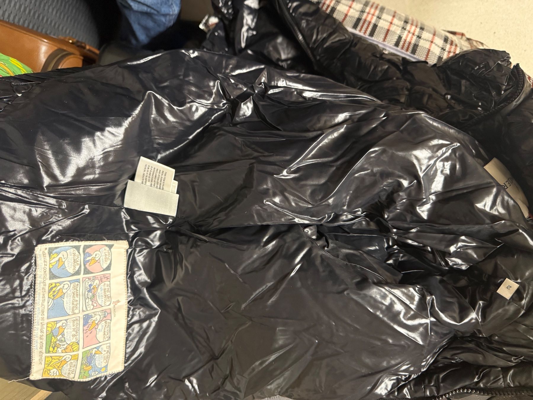 Moncler Giacche: Moncler Jacke 2 – Usato da Zürich venduto da Kluxus 2