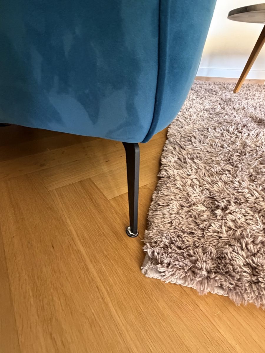Divani: Blue Velvet Sofa 2-Seater, 2024 – Usato da Zürich venduto da cha_xbr2 4