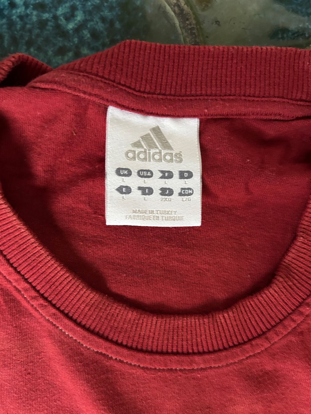 Adidas T-Shirts: Rotes Adidas T-Shirt Gr. L – Gebraucht aus Emmen von Carbru 2