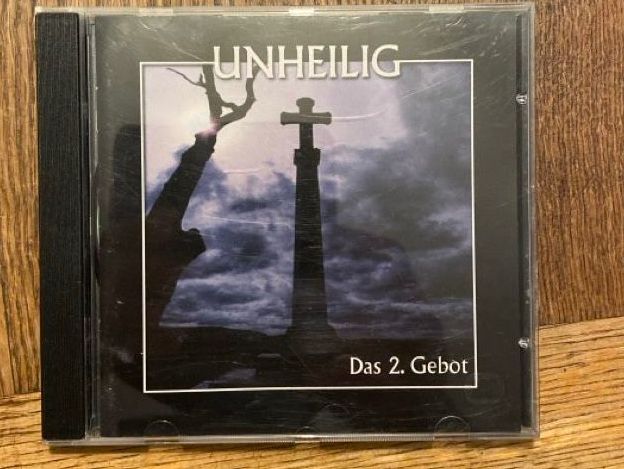 CD: Unheilig-Das 2.Gebot CD – Usato da Liestal venduto da Stephanoceras1