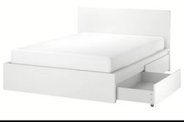 Malm Bett 