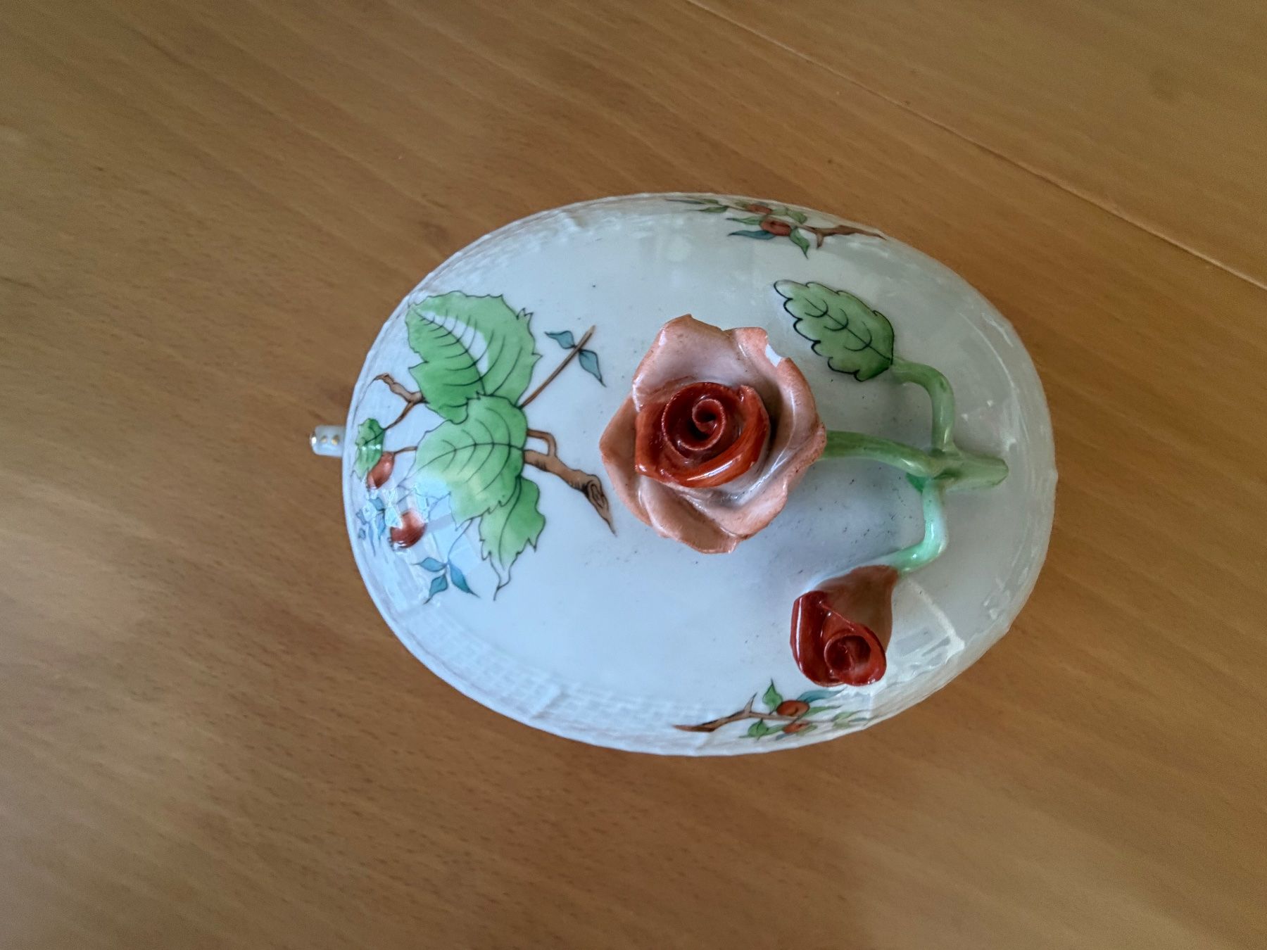 Herend Schalen: Herend Deckel Dose mit Rose in der Farbe orange – Gebraucht aus Nussbaumen AG von normajeanbaker 1