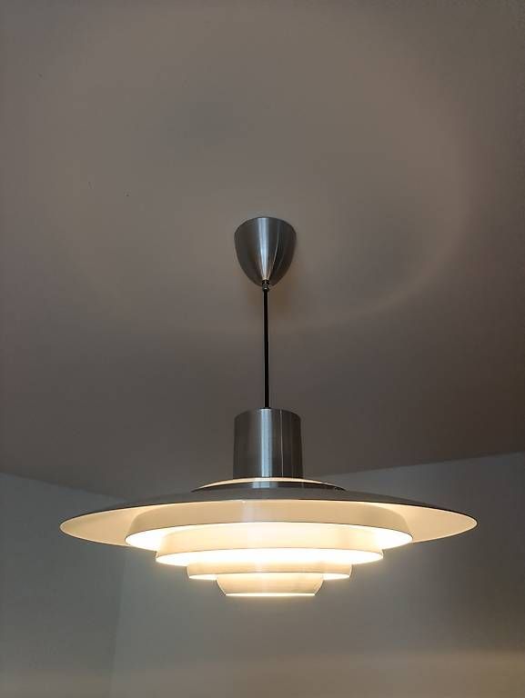 Lampadari & plafoniere: Designer Lampe im Skandinavischen Stil – Usato da Umiken venduto da ced_5rvk 1