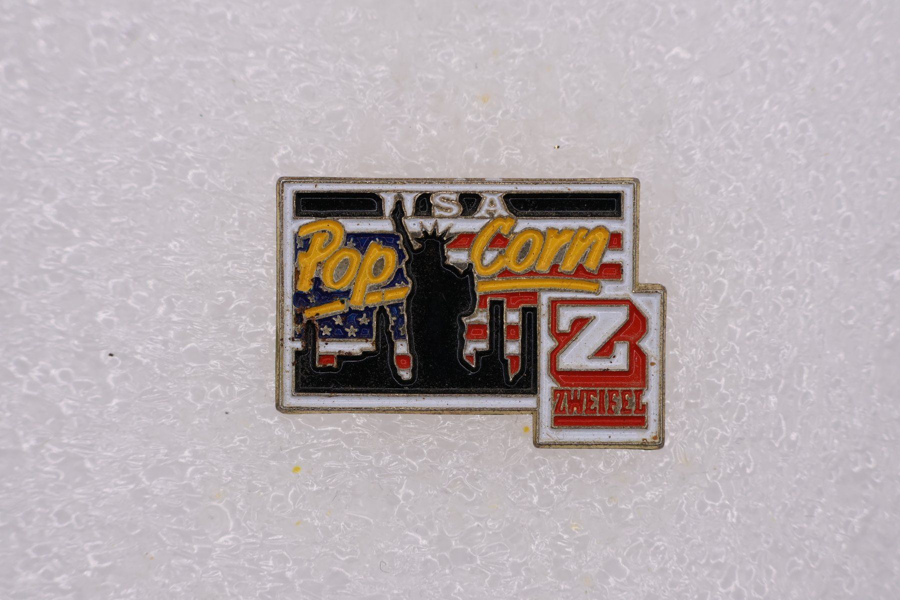 Placchette & Badge: ZWEIFEL  Pop Corn – Usato da Winterthur venduto da Sammleroase